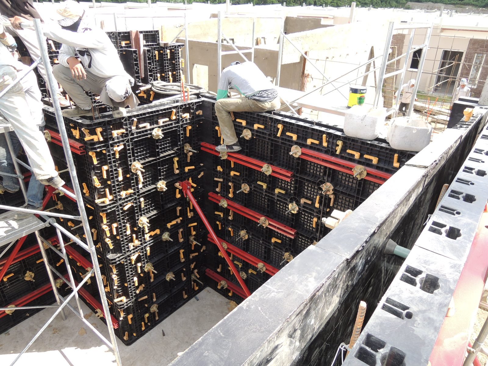 WINLONG deep excavation with basement wall plastic formwork